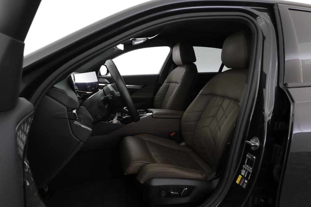 BMW i5 2024