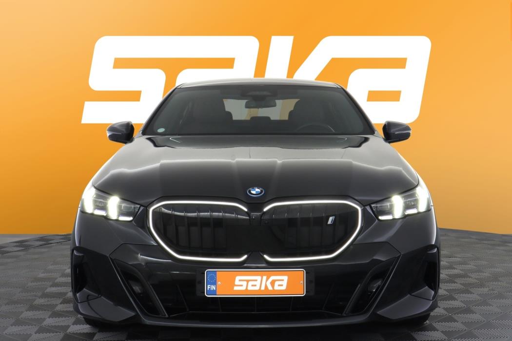 BMW i5 2024