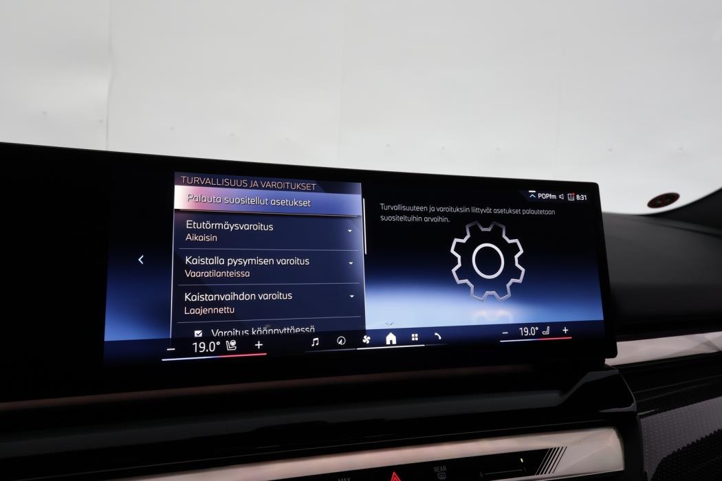 BMW i5 2024