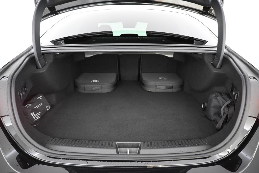 MERCEDES-BENZ E 2024