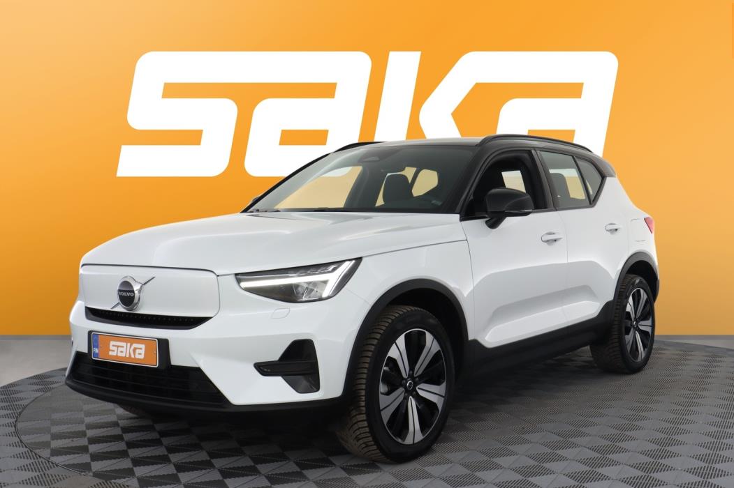 VOLVO XC40 2023