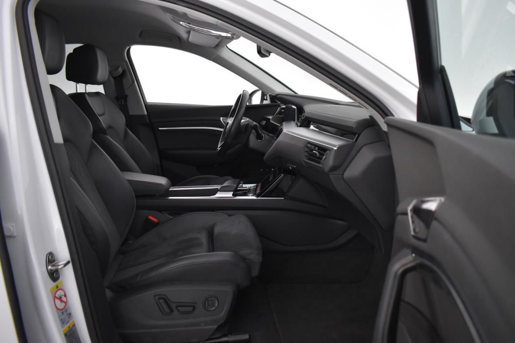 AUDI Q8 e-tron 2024