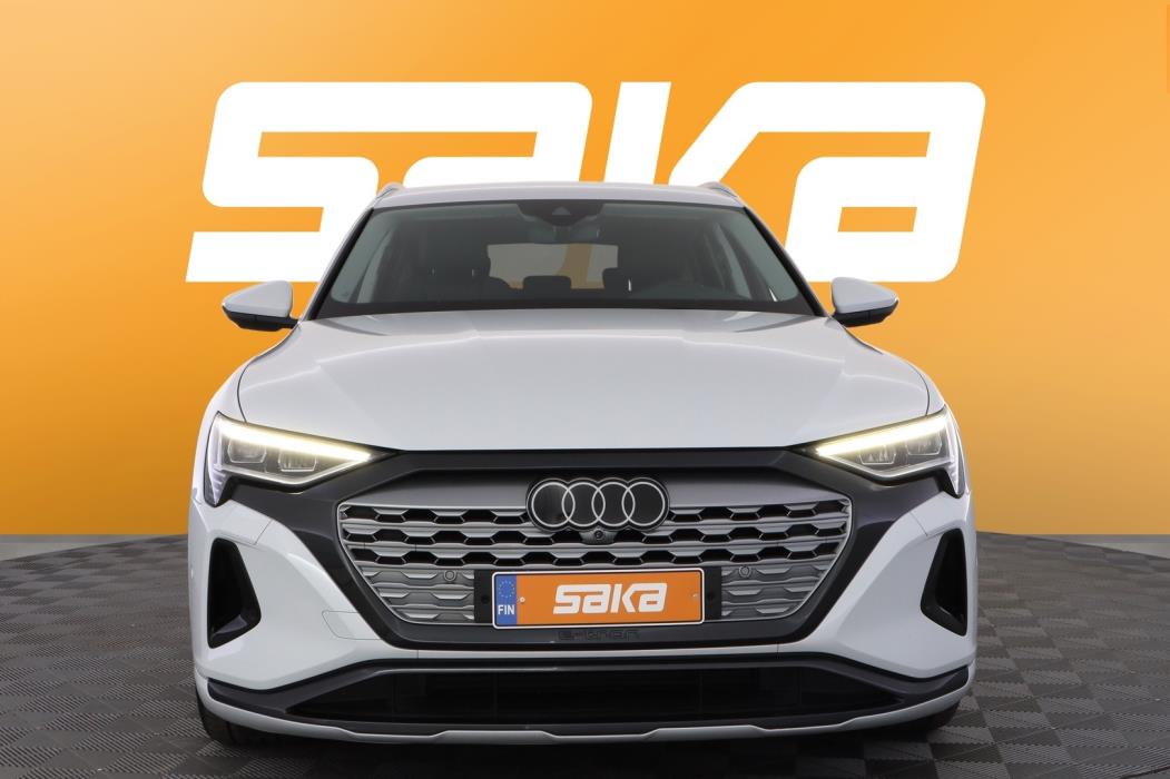 AUDI Q8 e-tron 2024