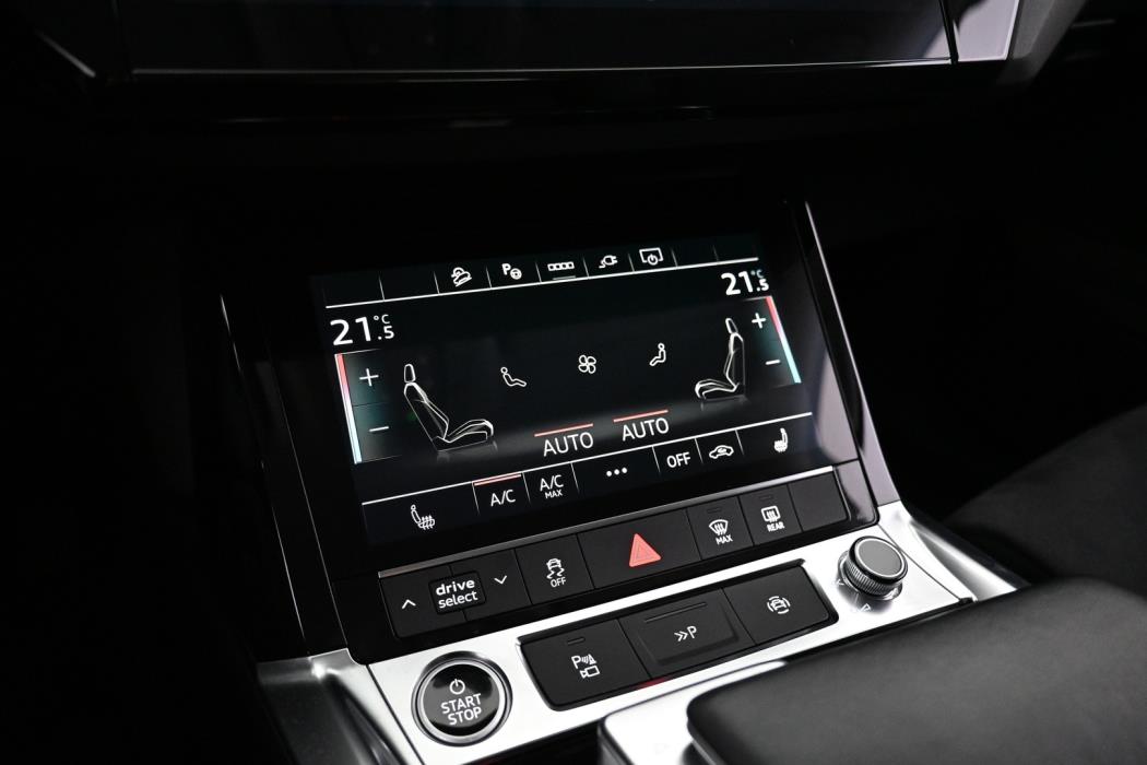 AUDI Q8 e-tron 2024