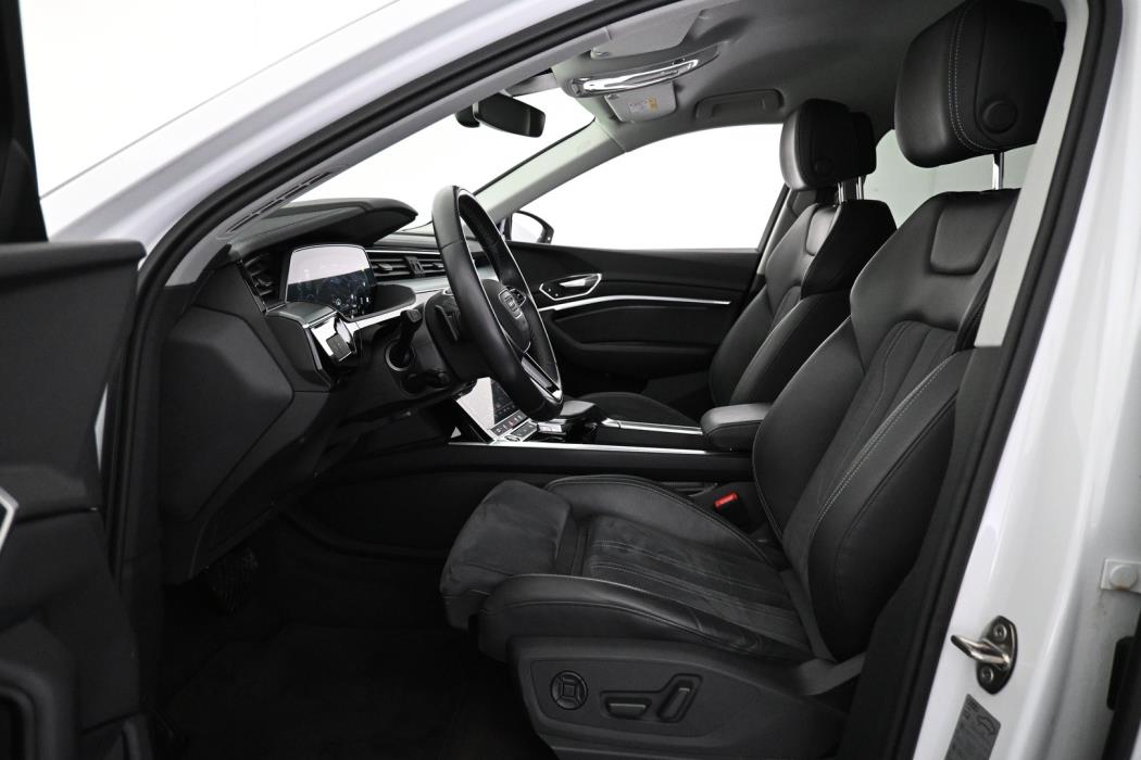 AUDI Q8 e-tron 2024