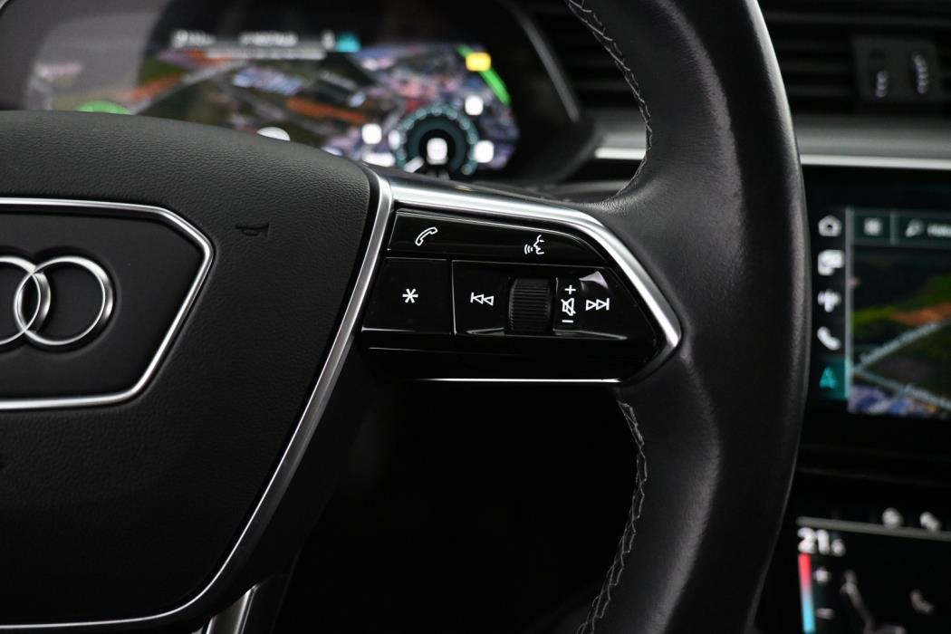 AUDI Q8 e-tron 2024