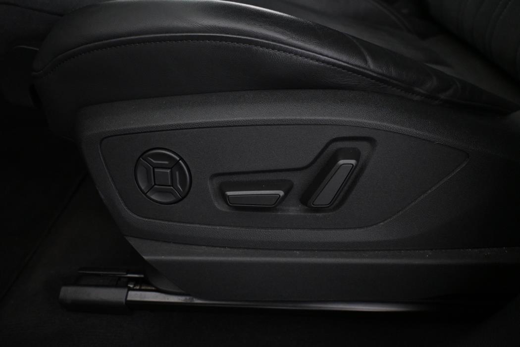 AUDI Q8 e-tron 2024