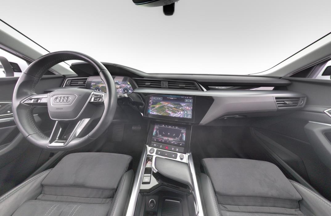 AUDI Q8 e-tron 2024