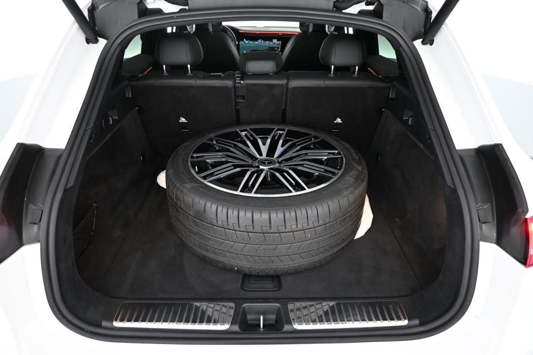 MERCEDES-BENZ EQE SUV 2023