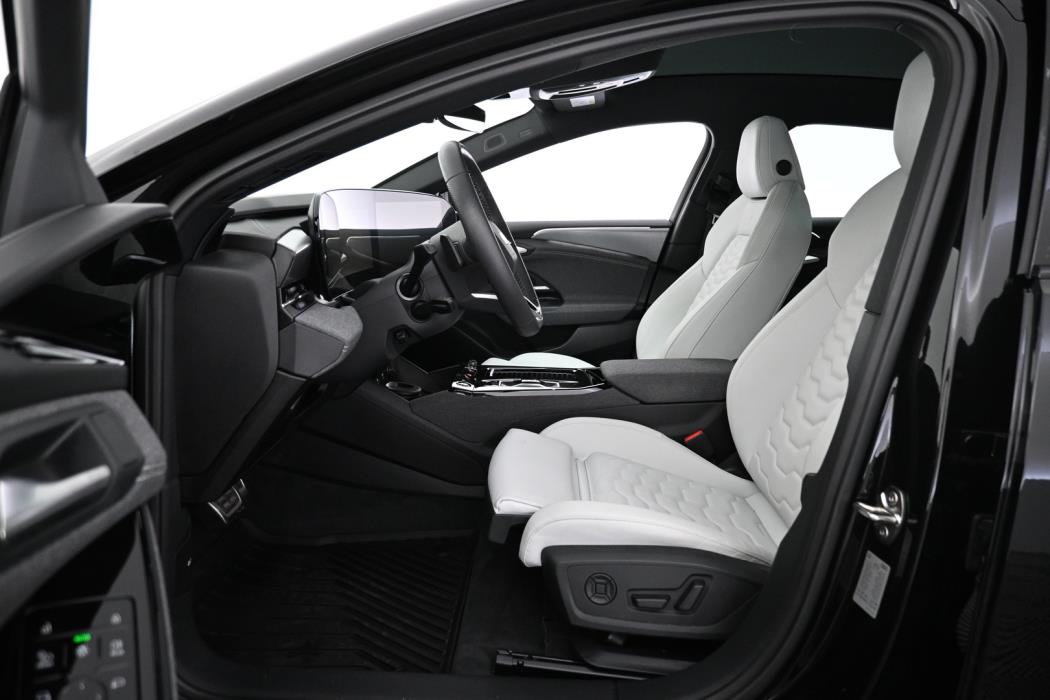 AUDI A6 e-tron 2025