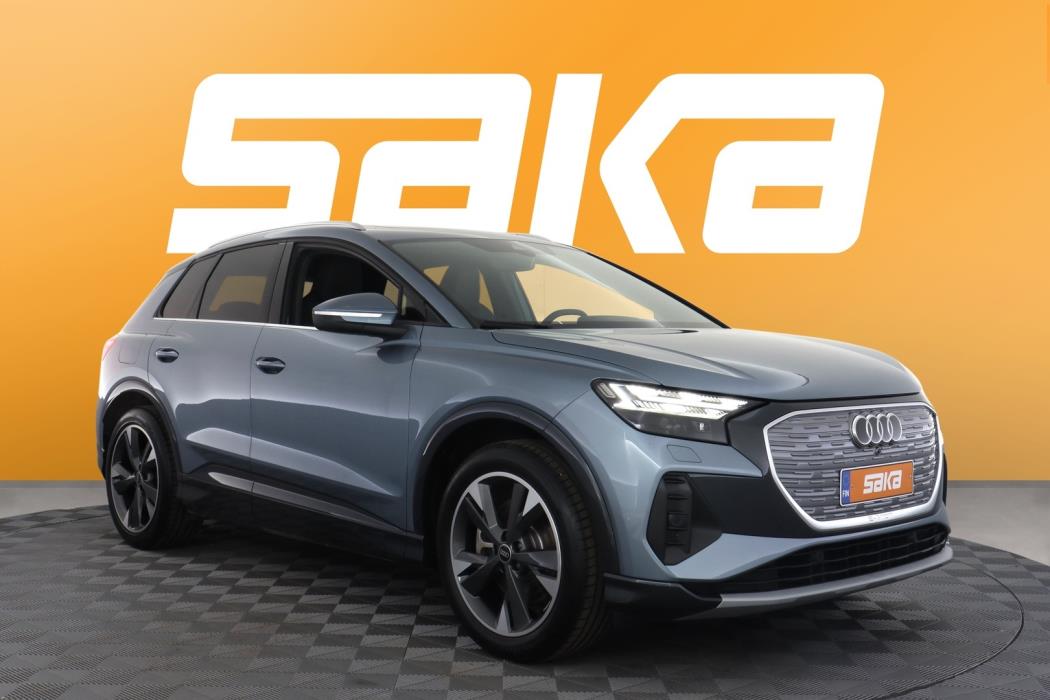 AUDI Q4 e-tron 2025