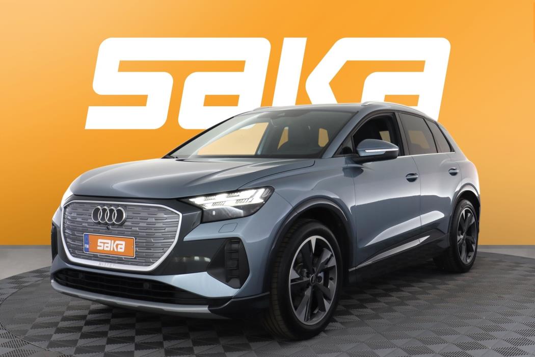 AUDI Q4 e-tron 2025