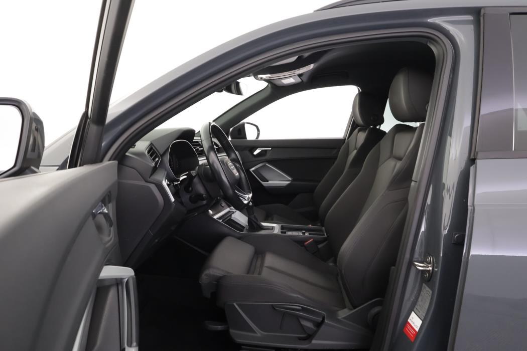 AUDI Q3 2019
