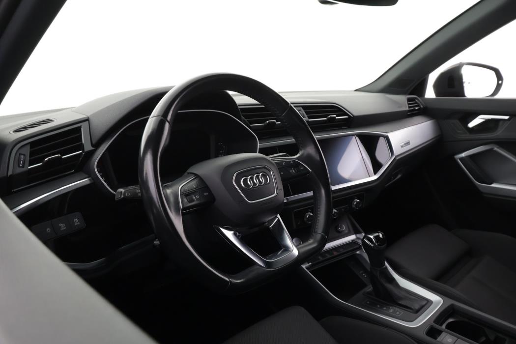 AUDI Q3 2019
