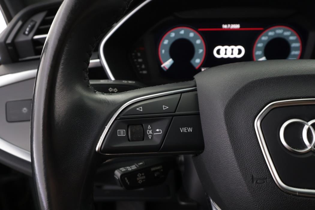 AUDI Q3 2019