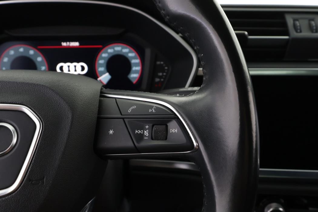 AUDI Q3 2019