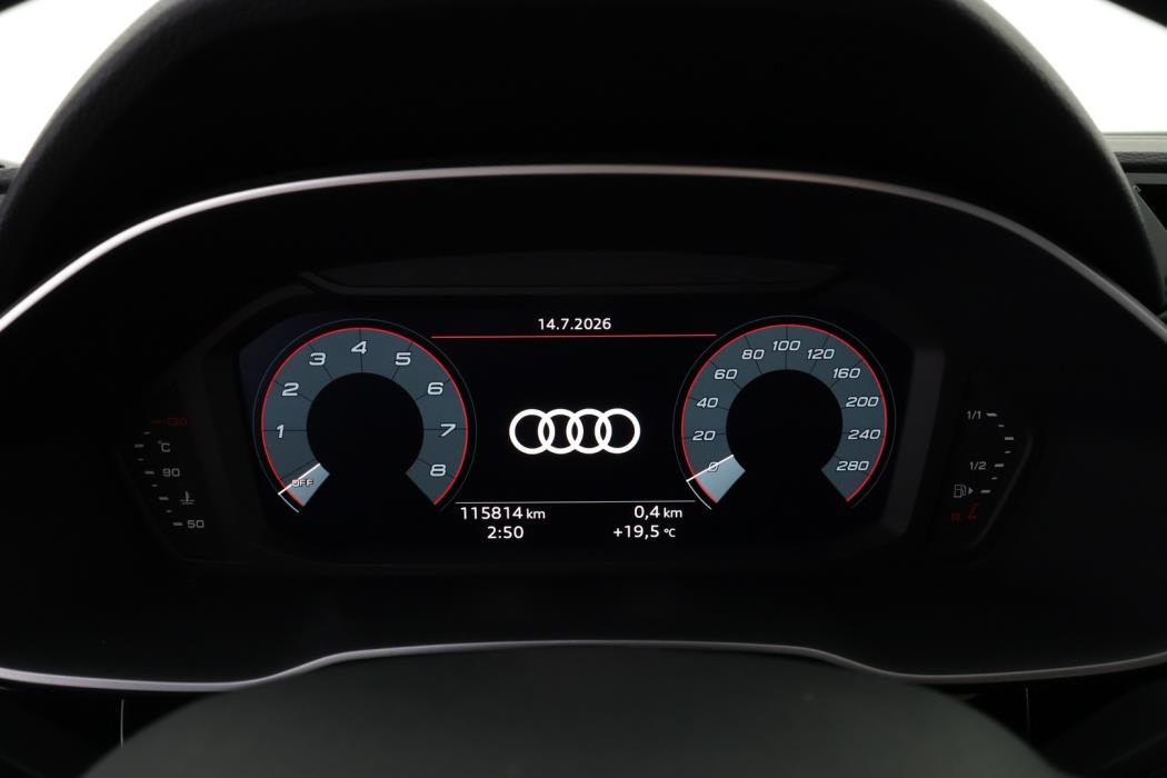 AUDI Q3 2019