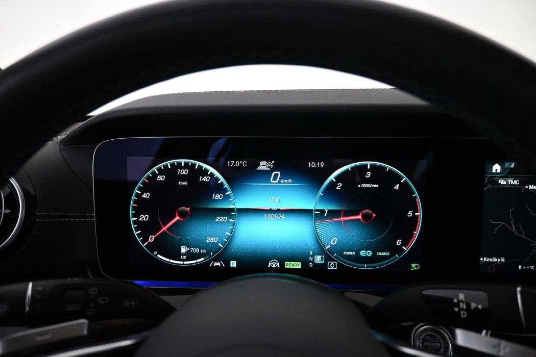 MERCEDES-BENZ E 2022