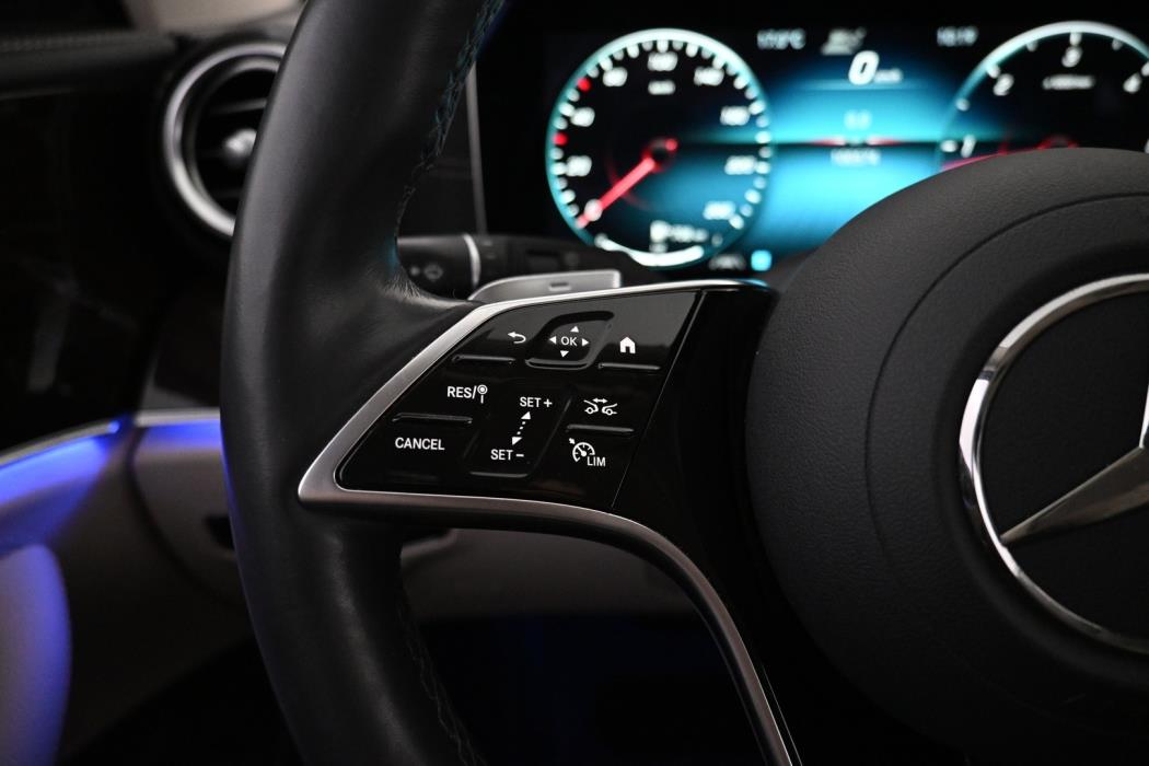 MERCEDES-BENZ E 2022