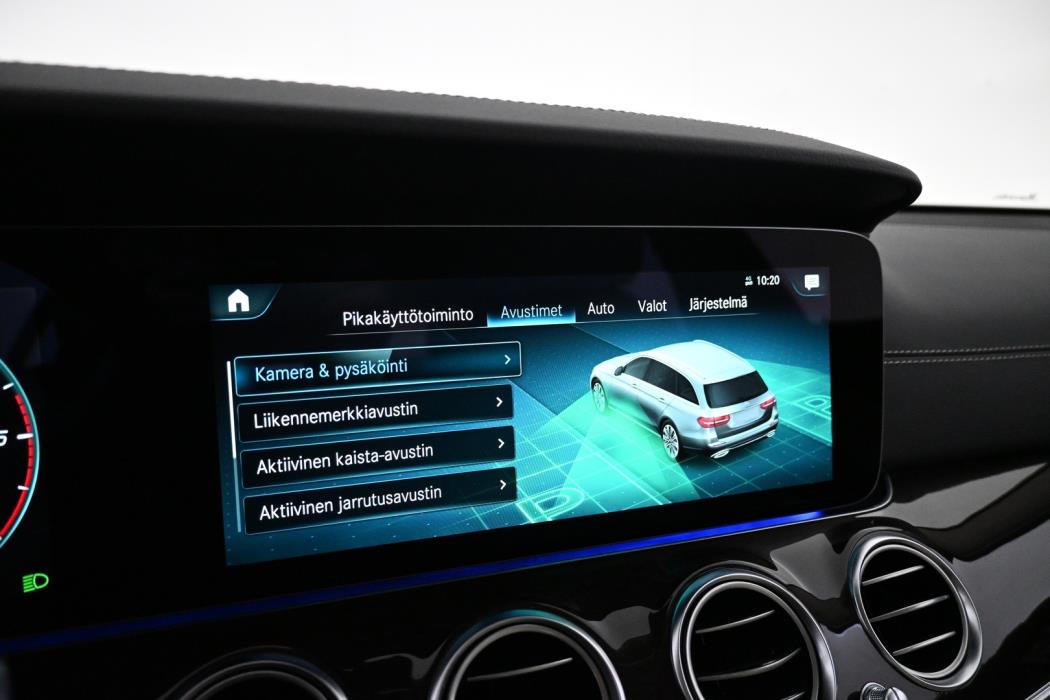 MERCEDES-BENZ E 2022