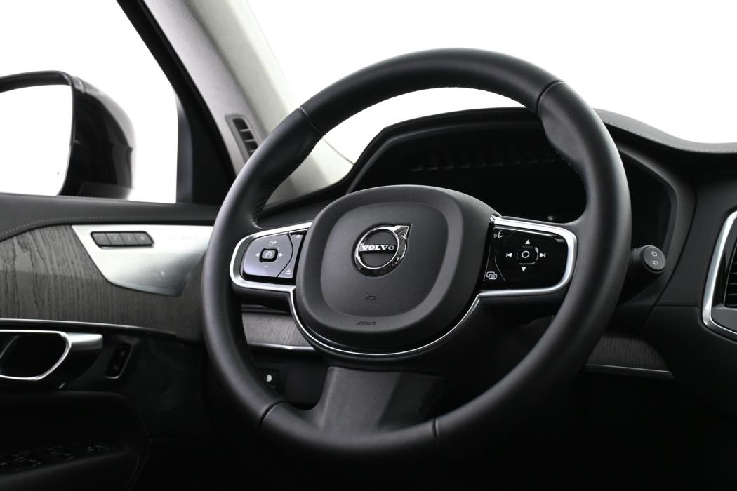 VOLVO XC90 2025