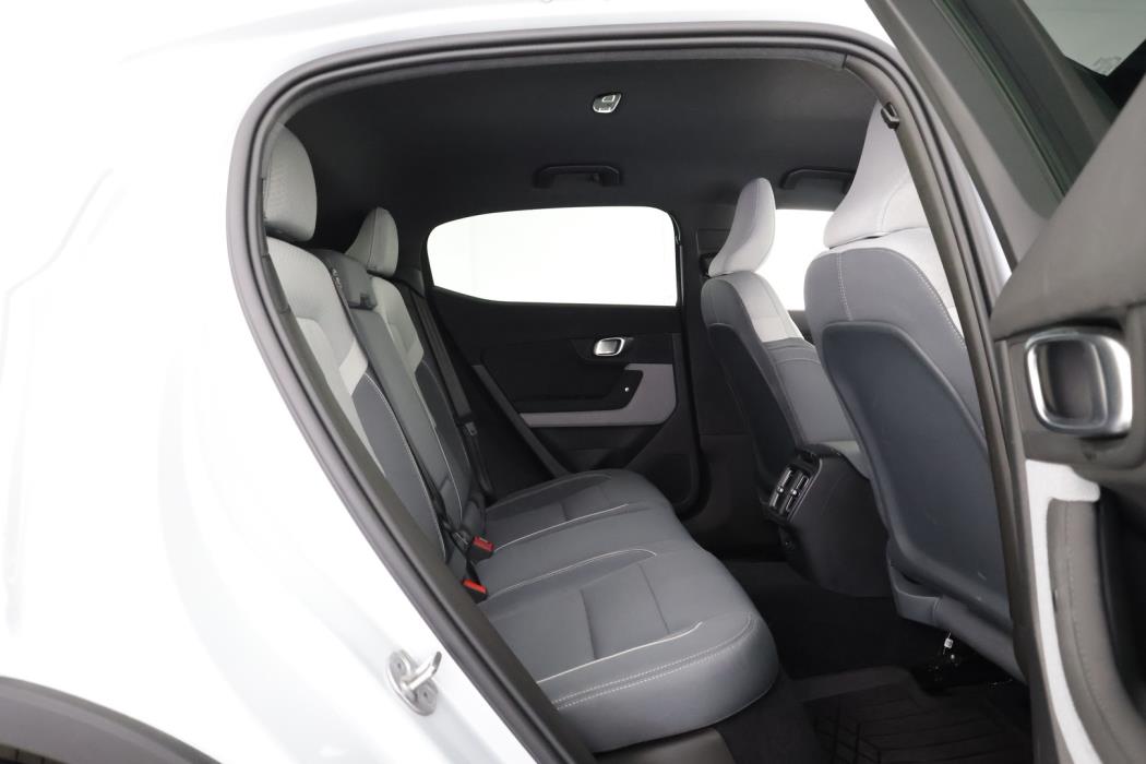 POLESTAR 2 2023