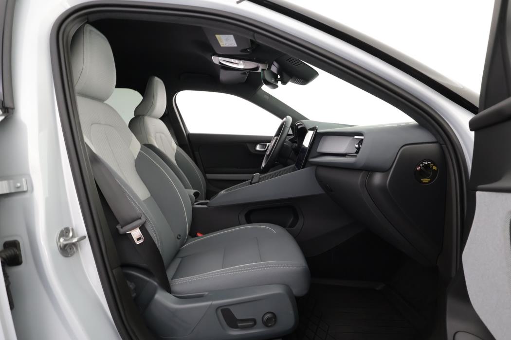 POLESTAR 2 2023