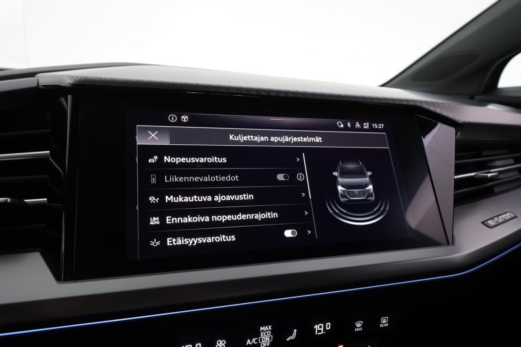AUDI Q4 e-tron 2023