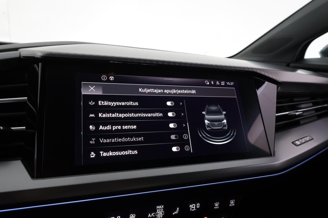 AUDI Q4 e-tron 2023