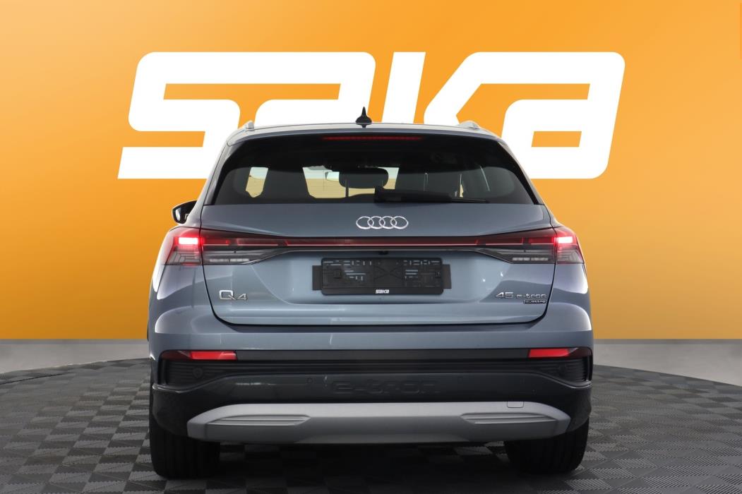 AUDI Q4 e-tron 2023