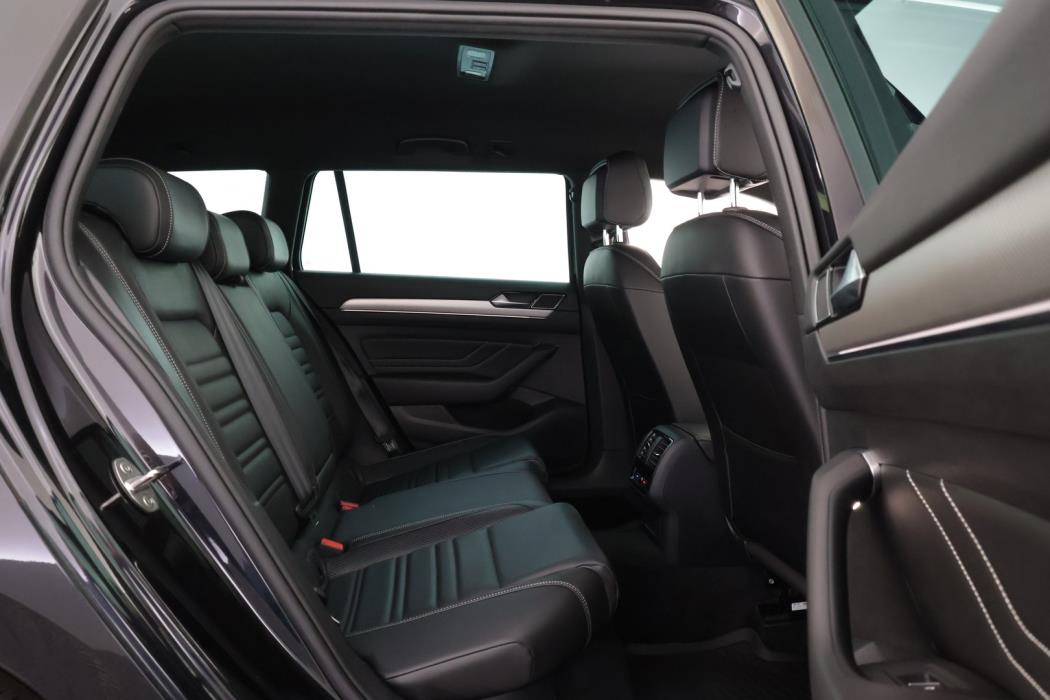 VOLKSWAGEN Passat 2021