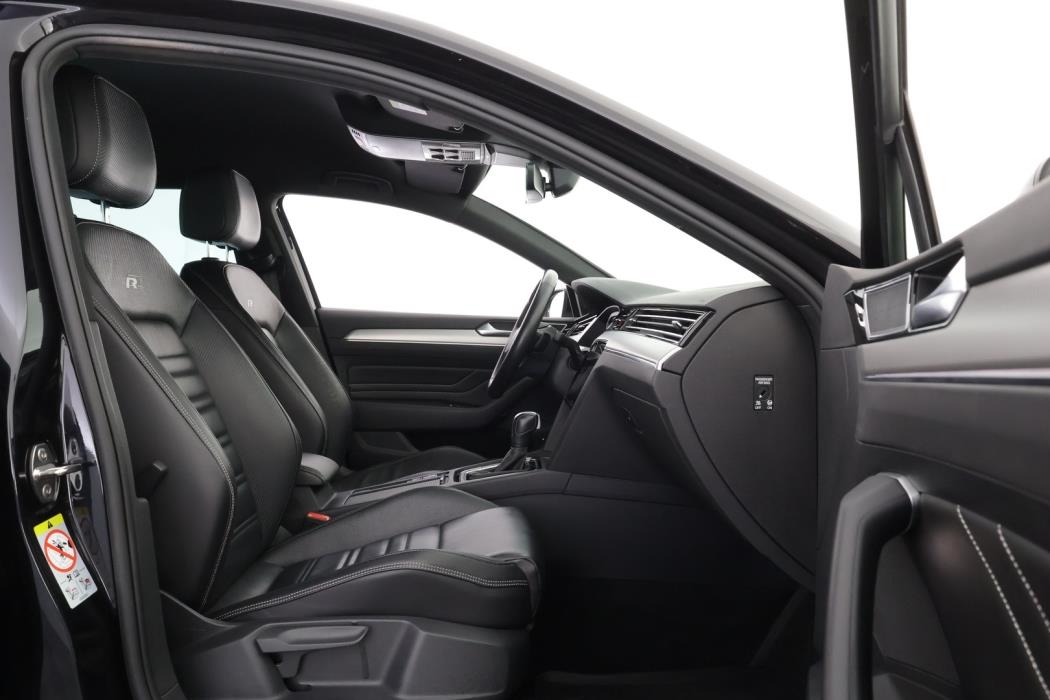 VOLKSWAGEN Passat 2021