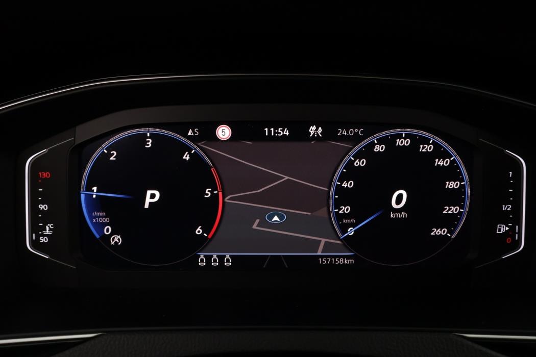 VOLKSWAGEN Passat 2021