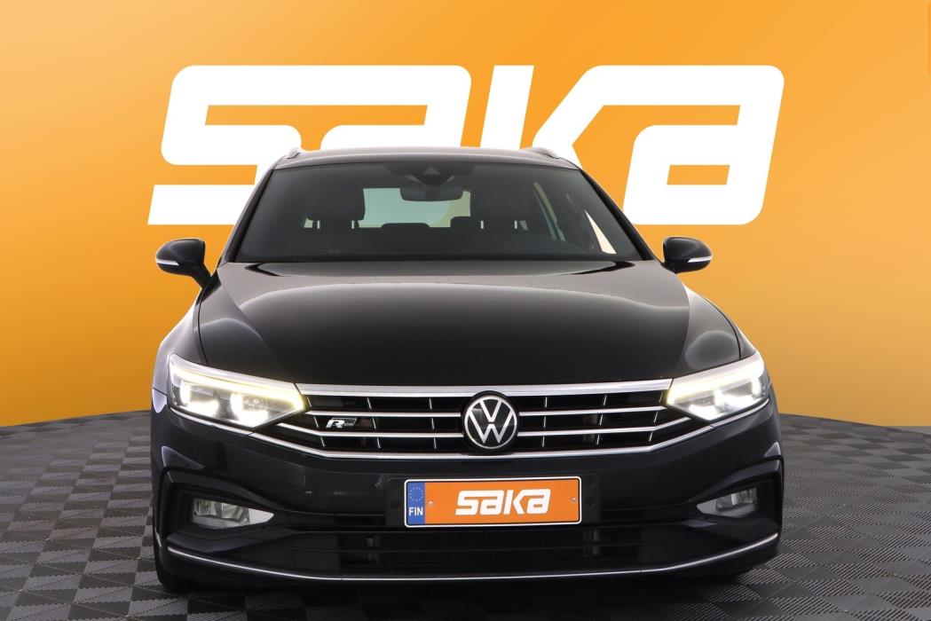 VOLKSWAGEN Passat 2021