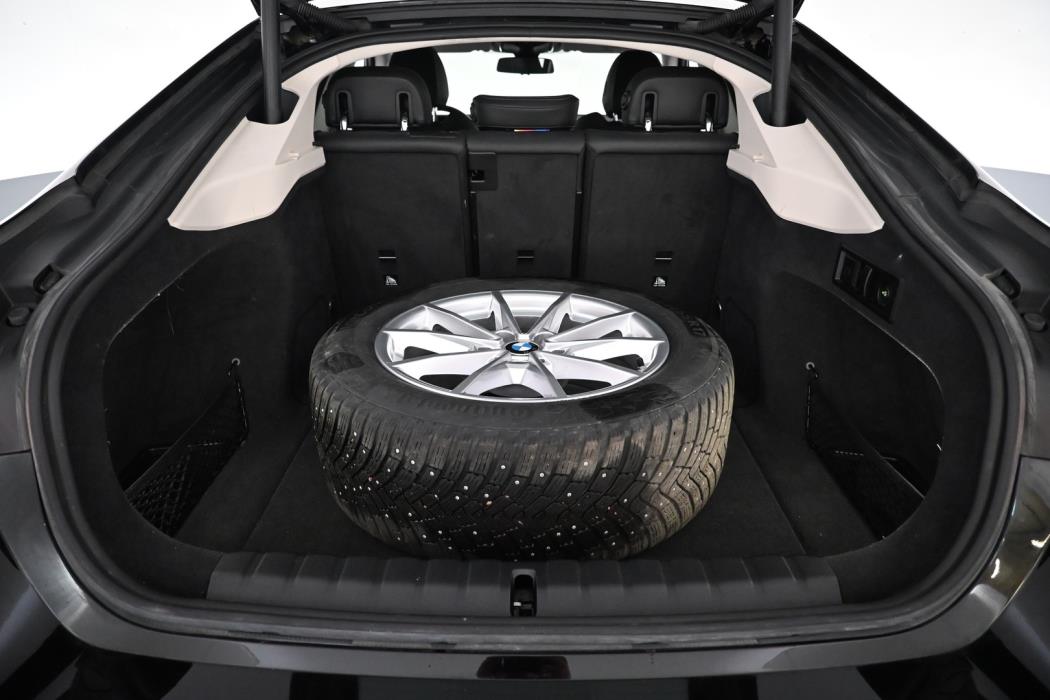 BMW i4 2023