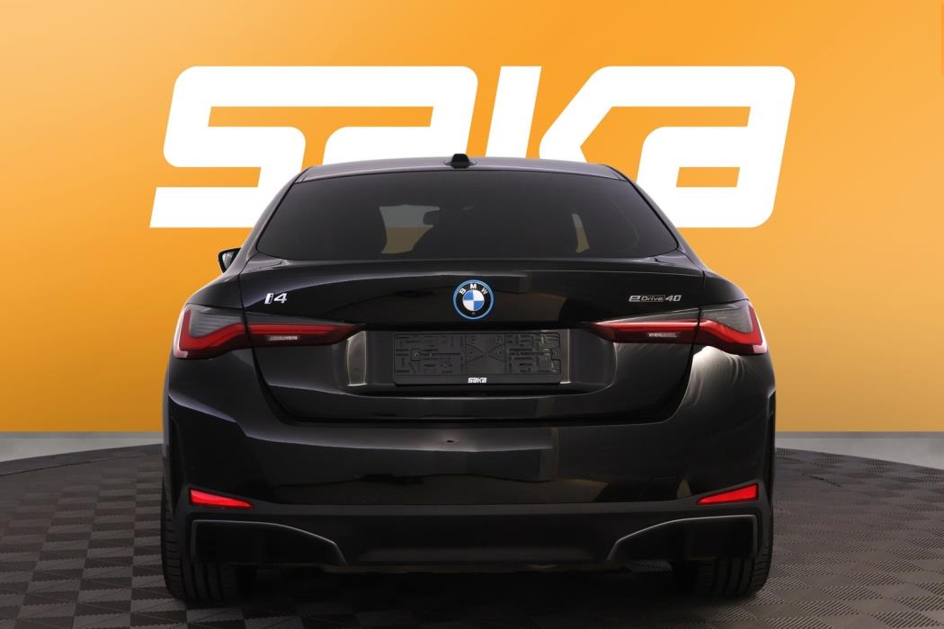 BMW i4 2023