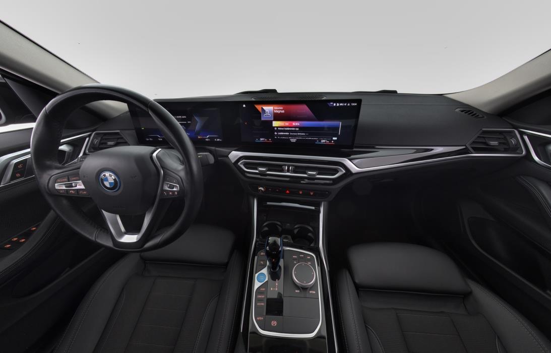 BMW i4 2023