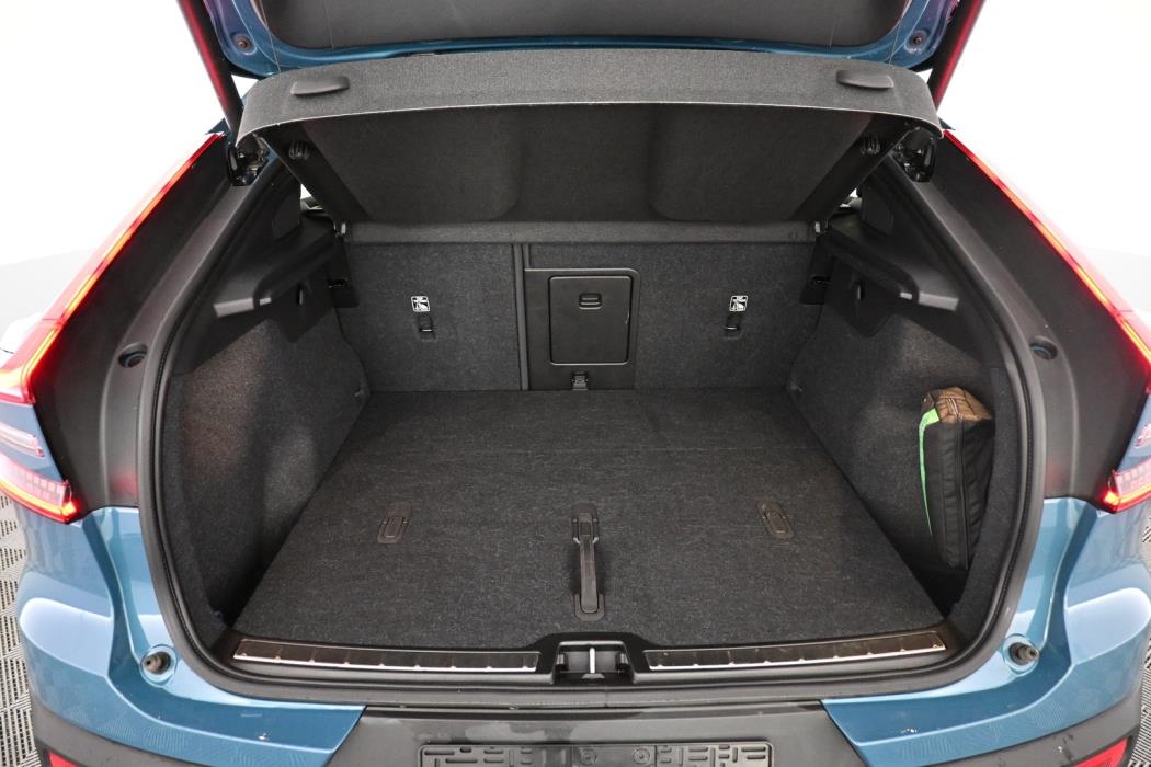 VOLVO C40 2023