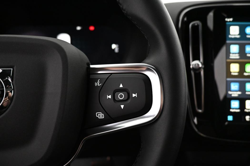 VOLVO C40 2023