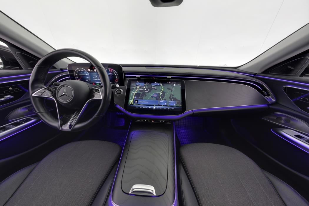 MERCEDES-BENZ E 2024