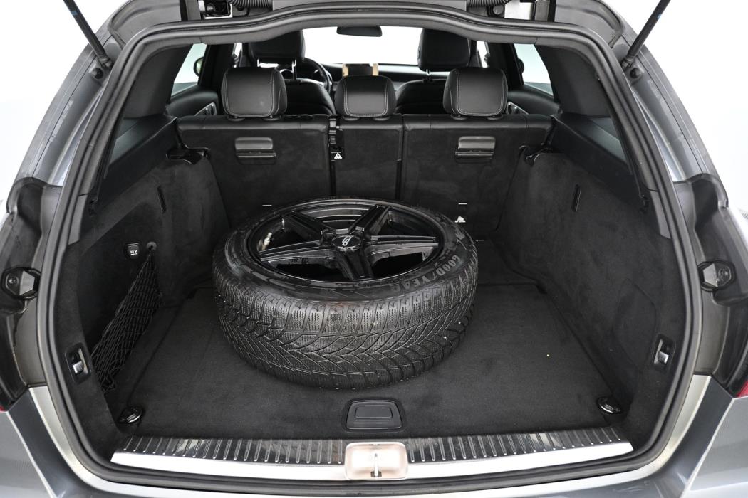MERCEDES-BENZ C 2017