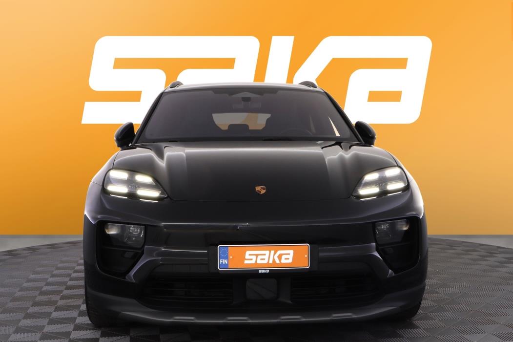 PORSCHE Macan 2025