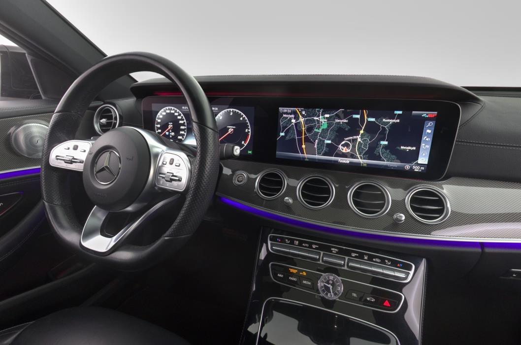 MERCEDES-BENZ E 2019