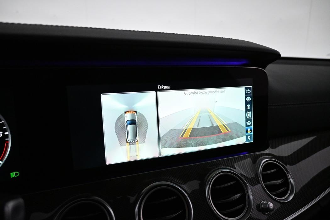 MERCEDES-BENZ E 2019