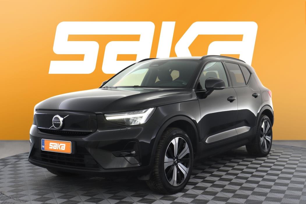 VOLVO XC40 2023