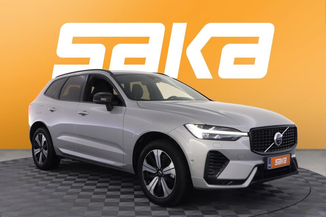 VOLVO XC60 2025