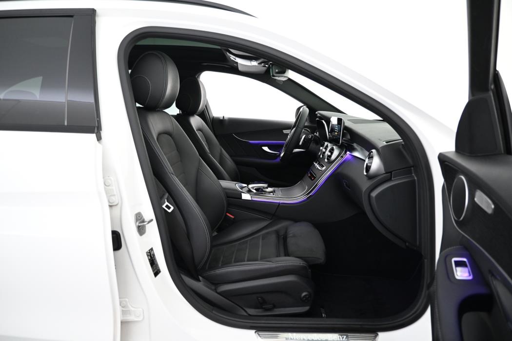 MERCEDES-BENZ C 2021