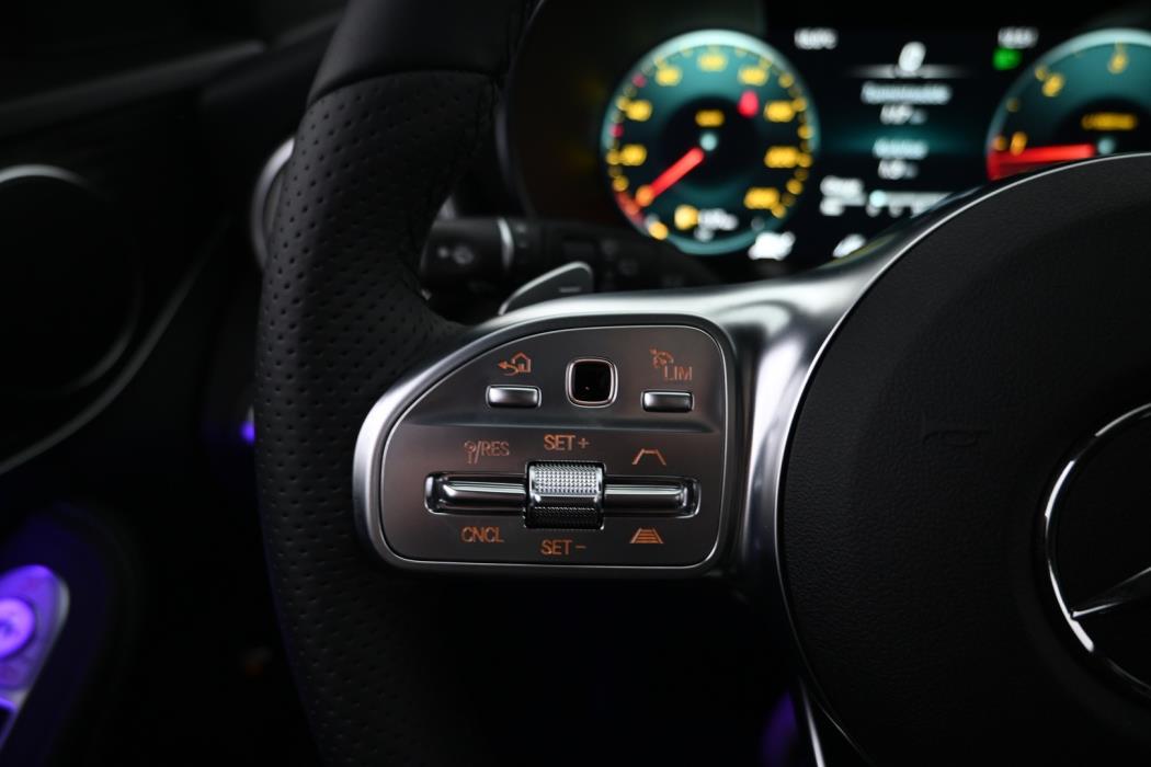 MERCEDES-BENZ C 2021