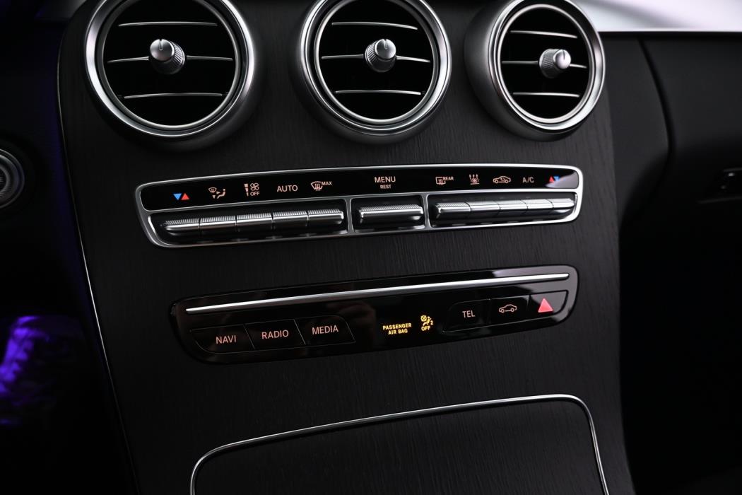 MERCEDES-BENZ C 2021