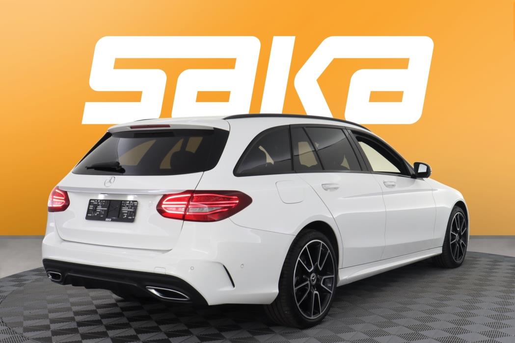 MERCEDES-BENZ C 2021